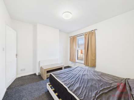 Ridgmount Street, Bedford, Image 12