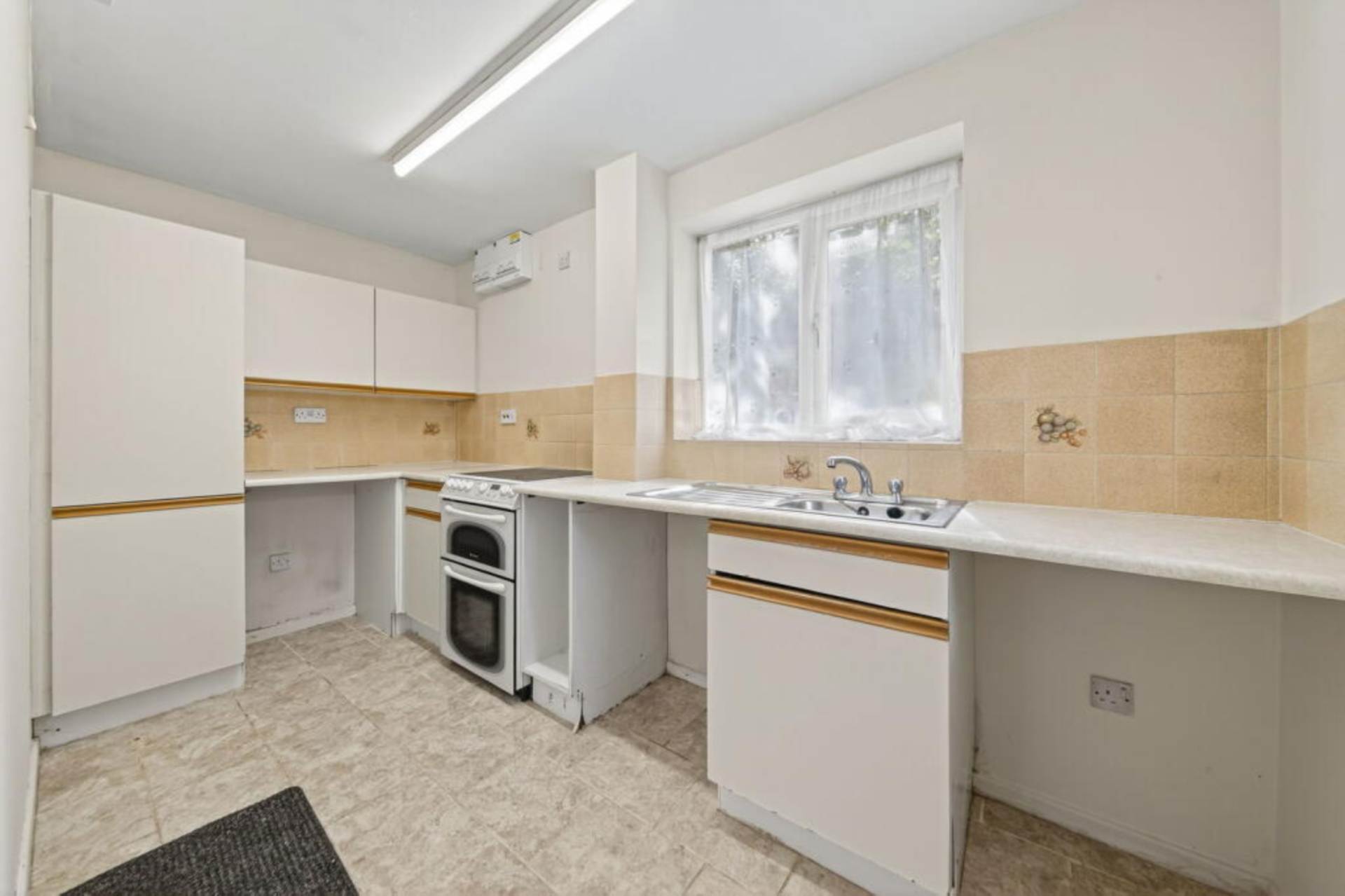 Avondale Mews, Kettering, Image 2