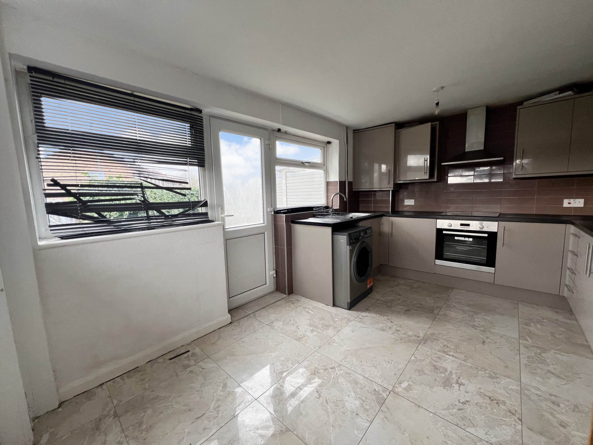 Butely Road, Luton, Image 10