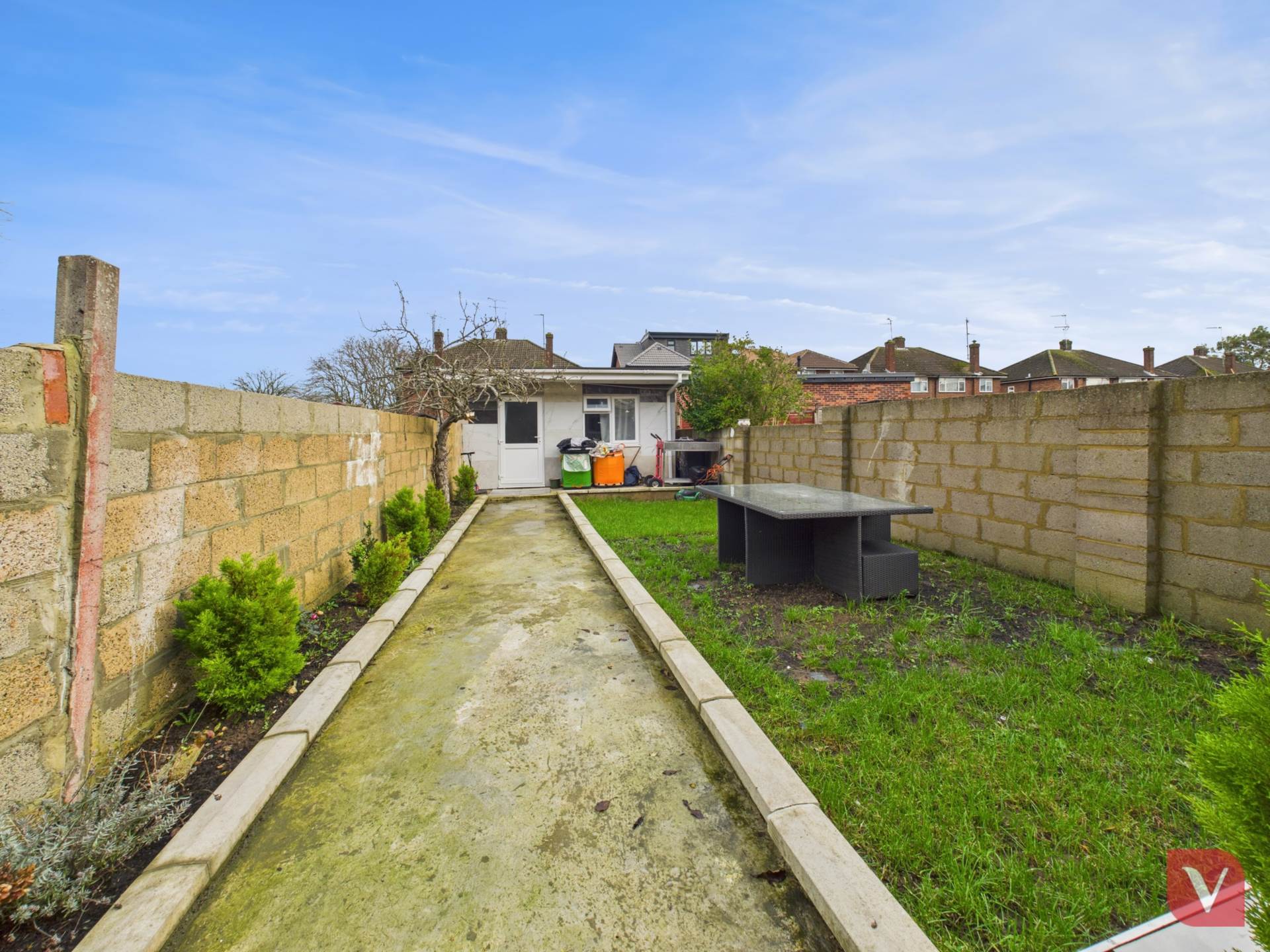 Runfold Avenue, Luton, Image 13