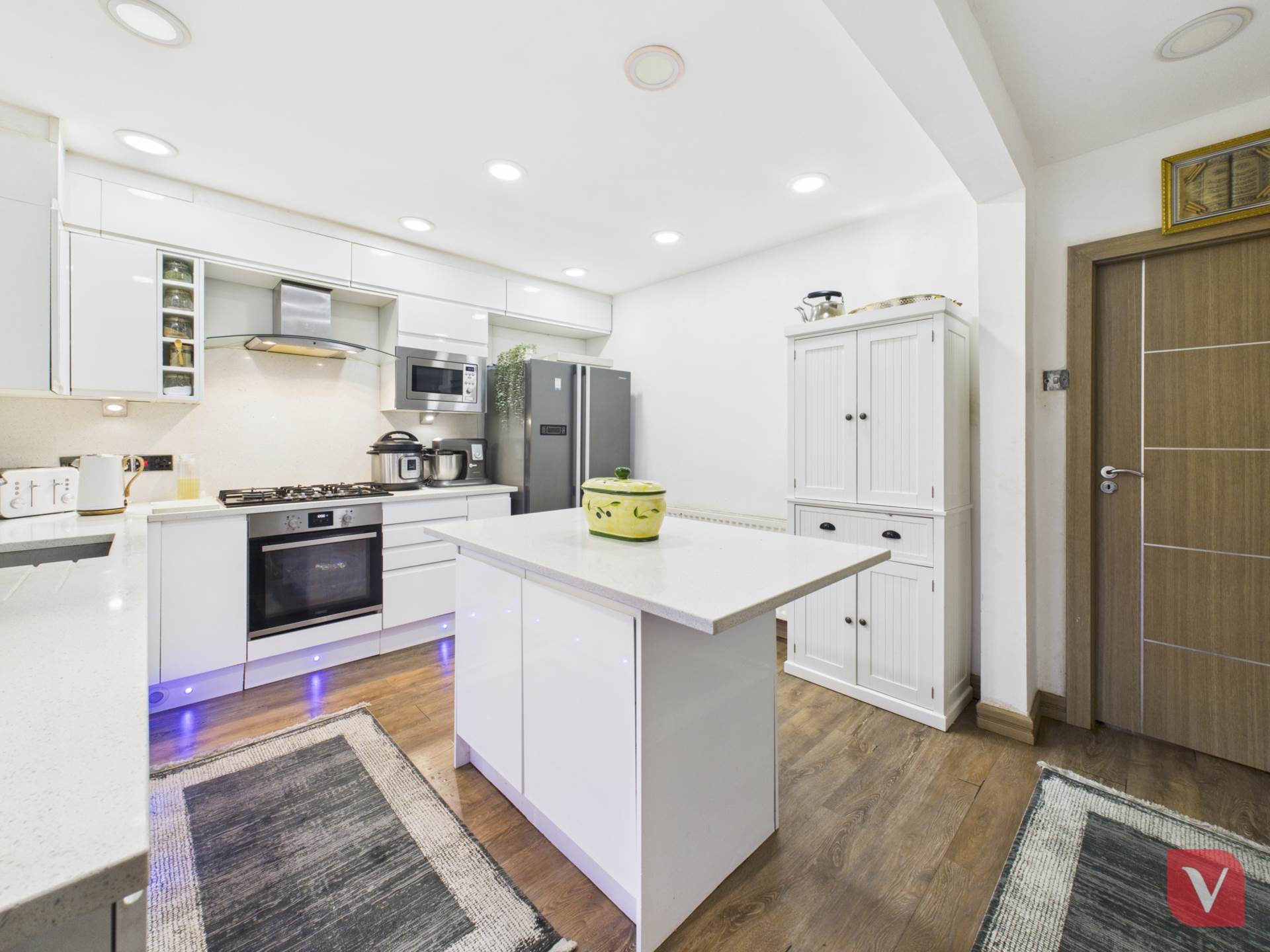 Runfold Avenue, Luton, Image 3