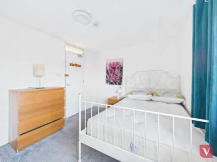 Cleavers Avenue, Milton Keynes, Image 2