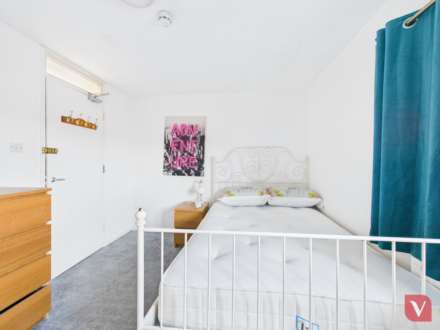 Cleavers Avenue, Milton Keynes, Image 3