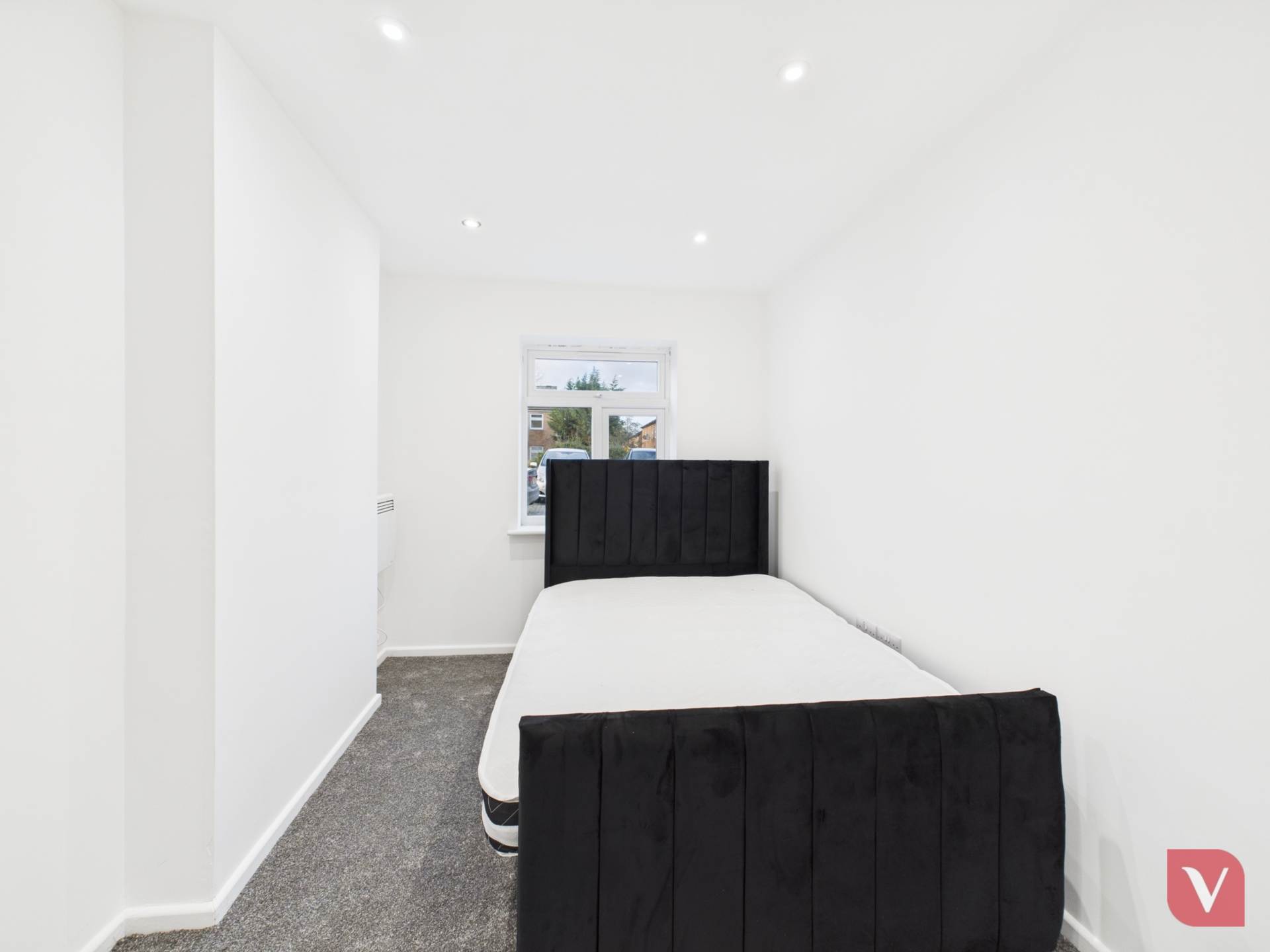 Cleavers Avenue, Milton Keynes, Image 3