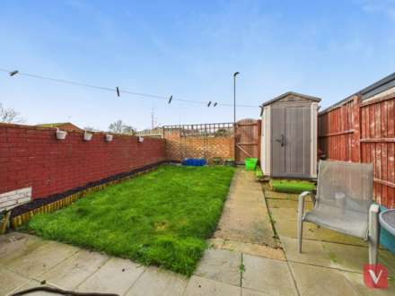 Inverness Close, Milton Keynes, Image 16