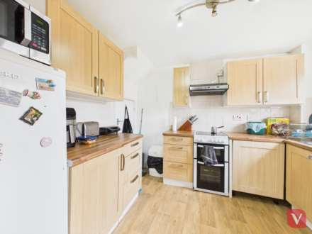 Inverness Close, Milton Keynes, Image 4