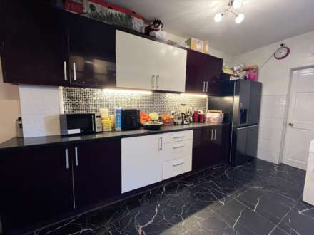 Ivy Road, Luton, Image 6