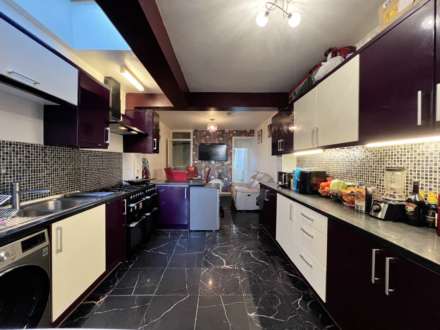 Ivy Road, Luton, Image 8