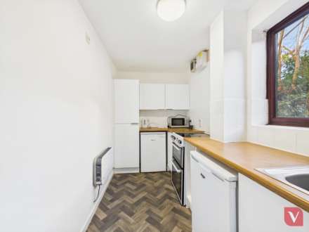 Mendelssohn Grove, Browns Wood, Image 5