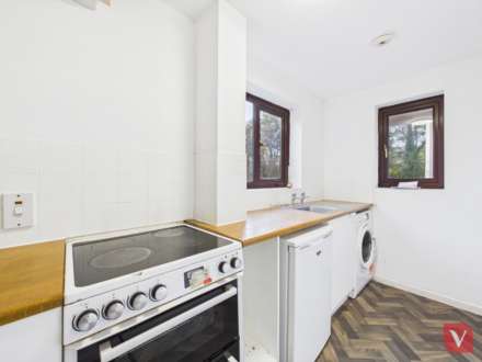 Mendelssohn Grove, Browns Wood, Image 6