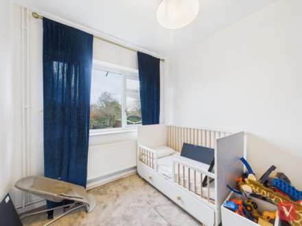 The Crest, Luton, Image 10