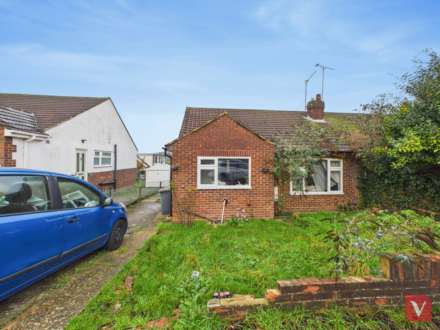 The Crest, Luton, Image 2