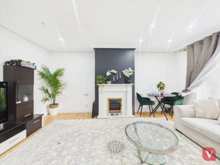 The Crest, Luton, Image 4