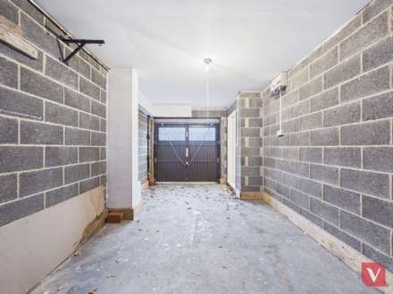 Oakworth Avenue, Broughton, Image 16