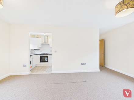 Oakworth Avenue, Broughton, Image 3