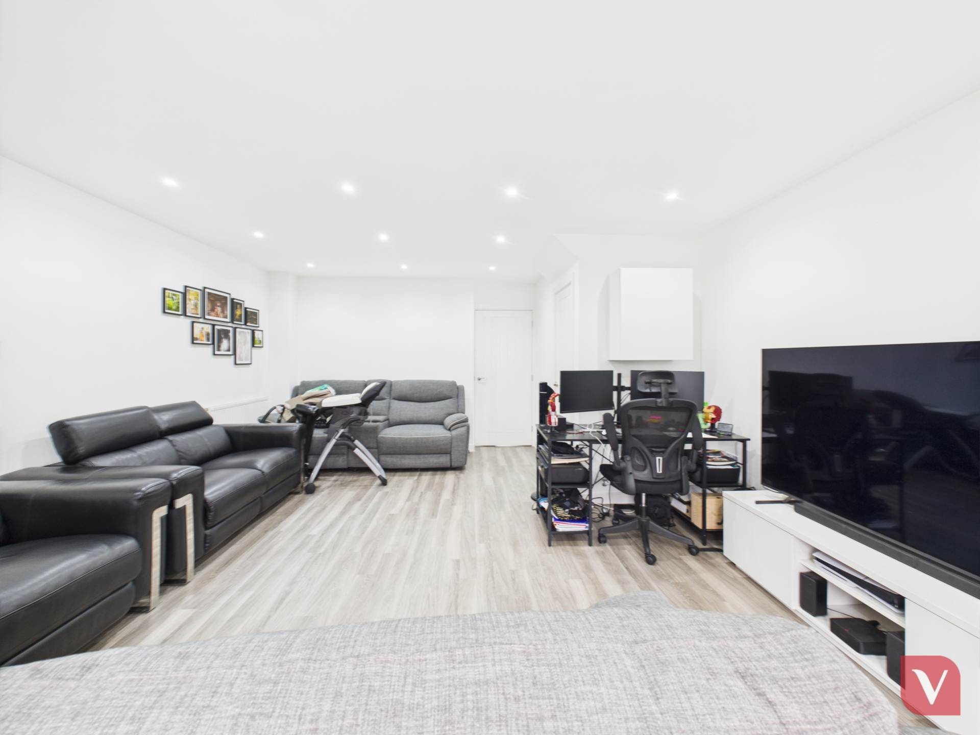 Silver Birch Avenue, Dunstable, Image 4