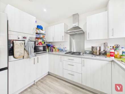 Silver Birch Avenue, Dunstable, Image 5