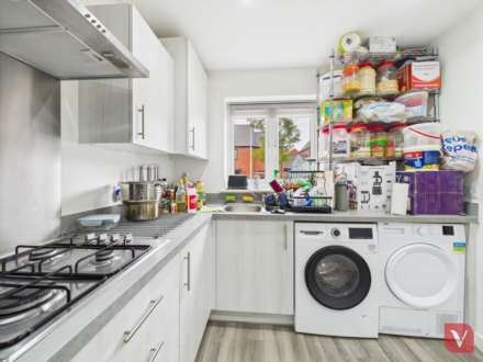 Silver Birch Avenue, Dunstable, Image 6