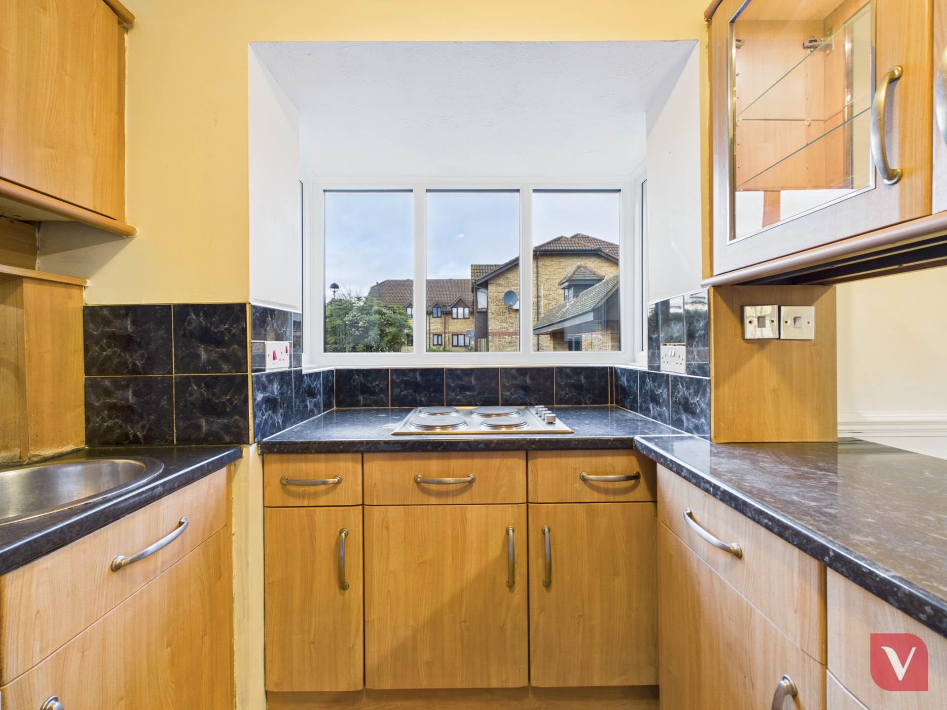 Redwood, Bedford, Image 10