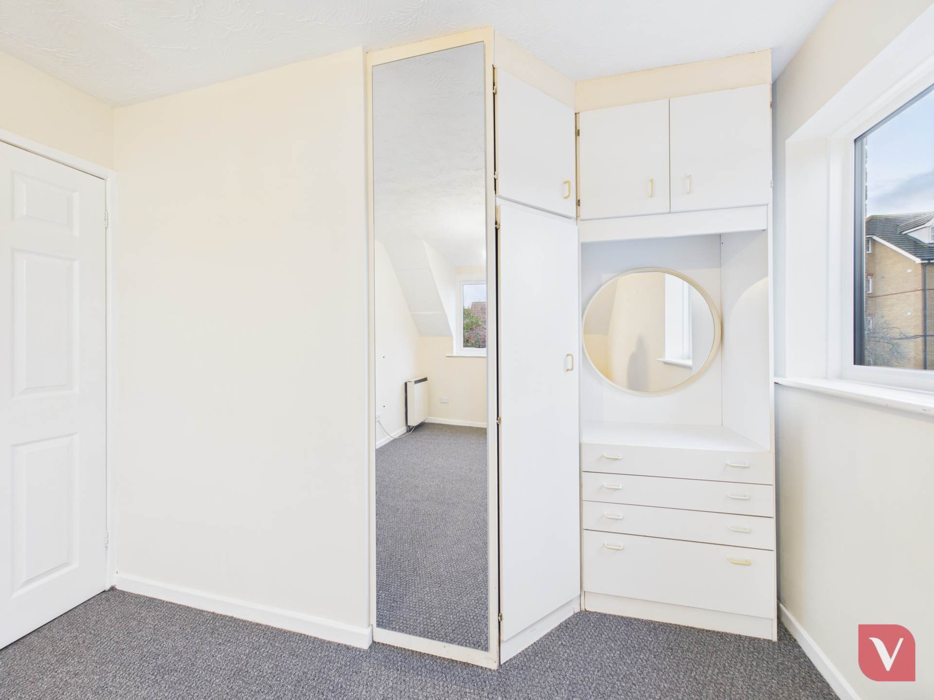 Redwood, Bedford, Image 14