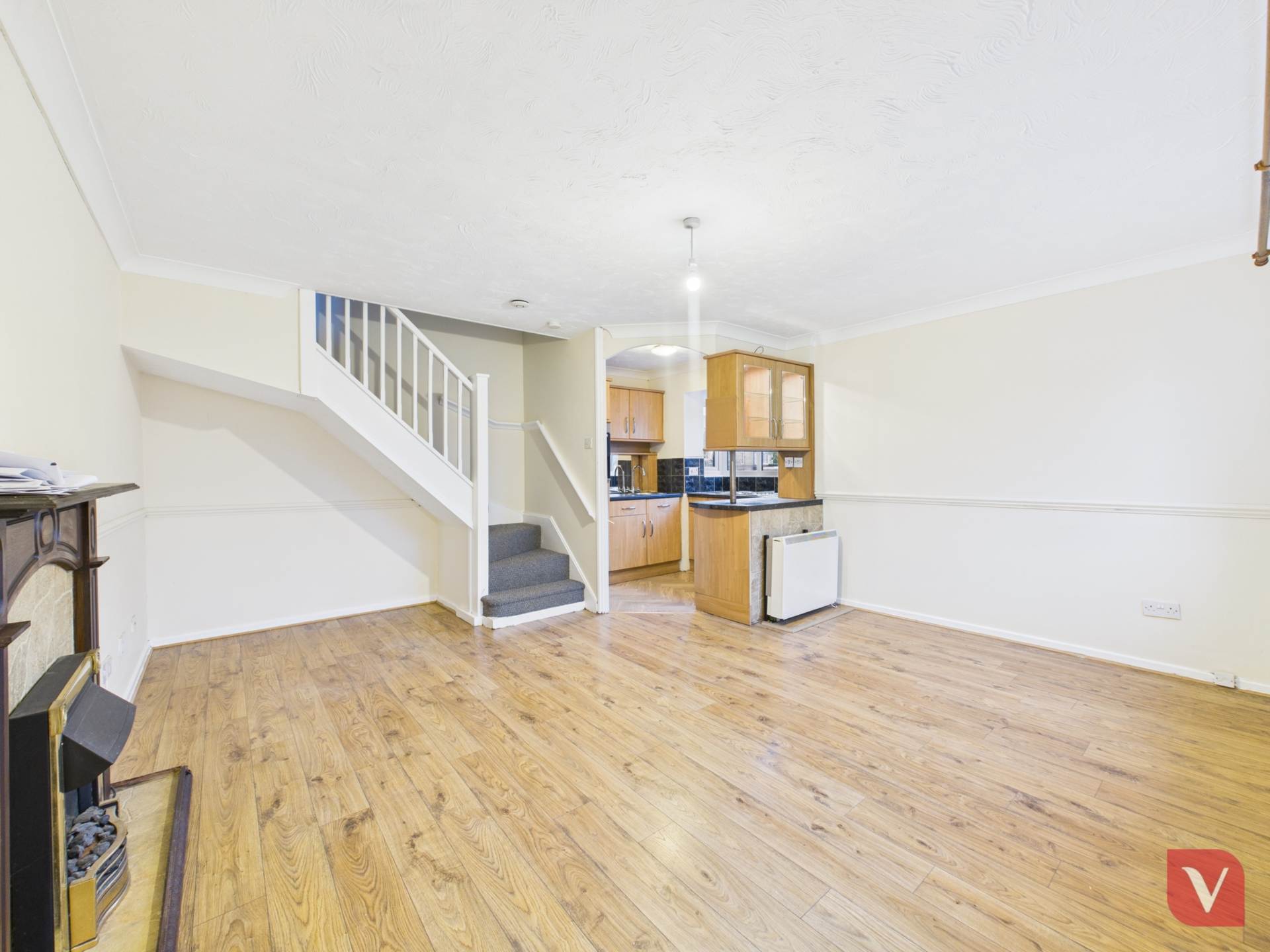 Redwood, Bedford, Image 4