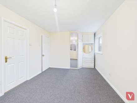 Redwood, Bedford, Image 15