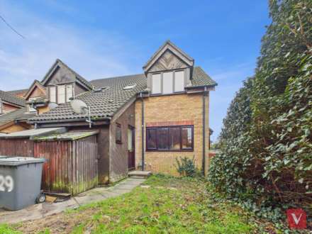 Redwood, Bedford, Image 19