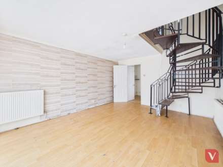 Brussels Way, Luton, Image 3