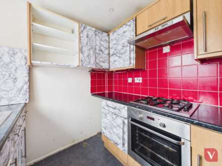 Brussels Way, Luton, Image 5