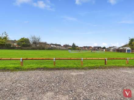 Poynters Road, Dunstable, Image 11