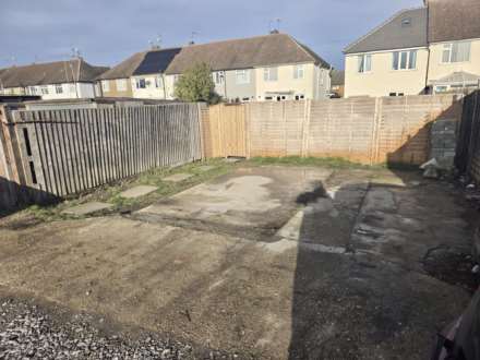 Poynters Road, Dunstable, Image 12