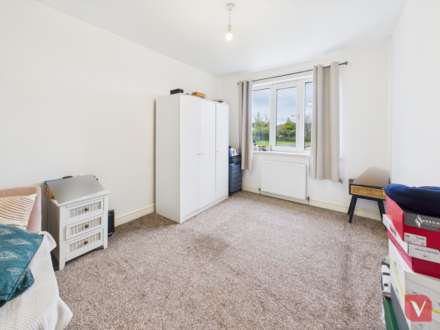 Poynters Road, Dunstable, Image 8