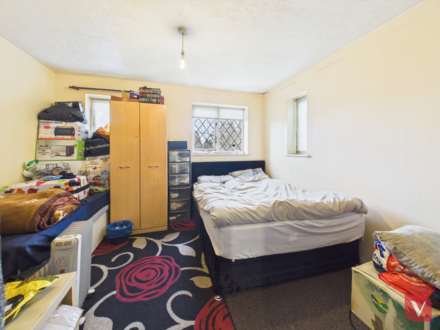 Swan Mead, Luton, Image 5