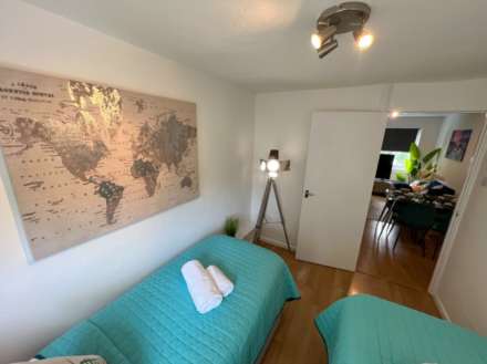 St Peters Way, New Bradwell, Image 11