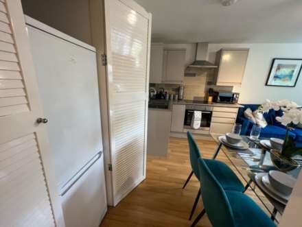 St Peters Way, New Bradwell, Image 13