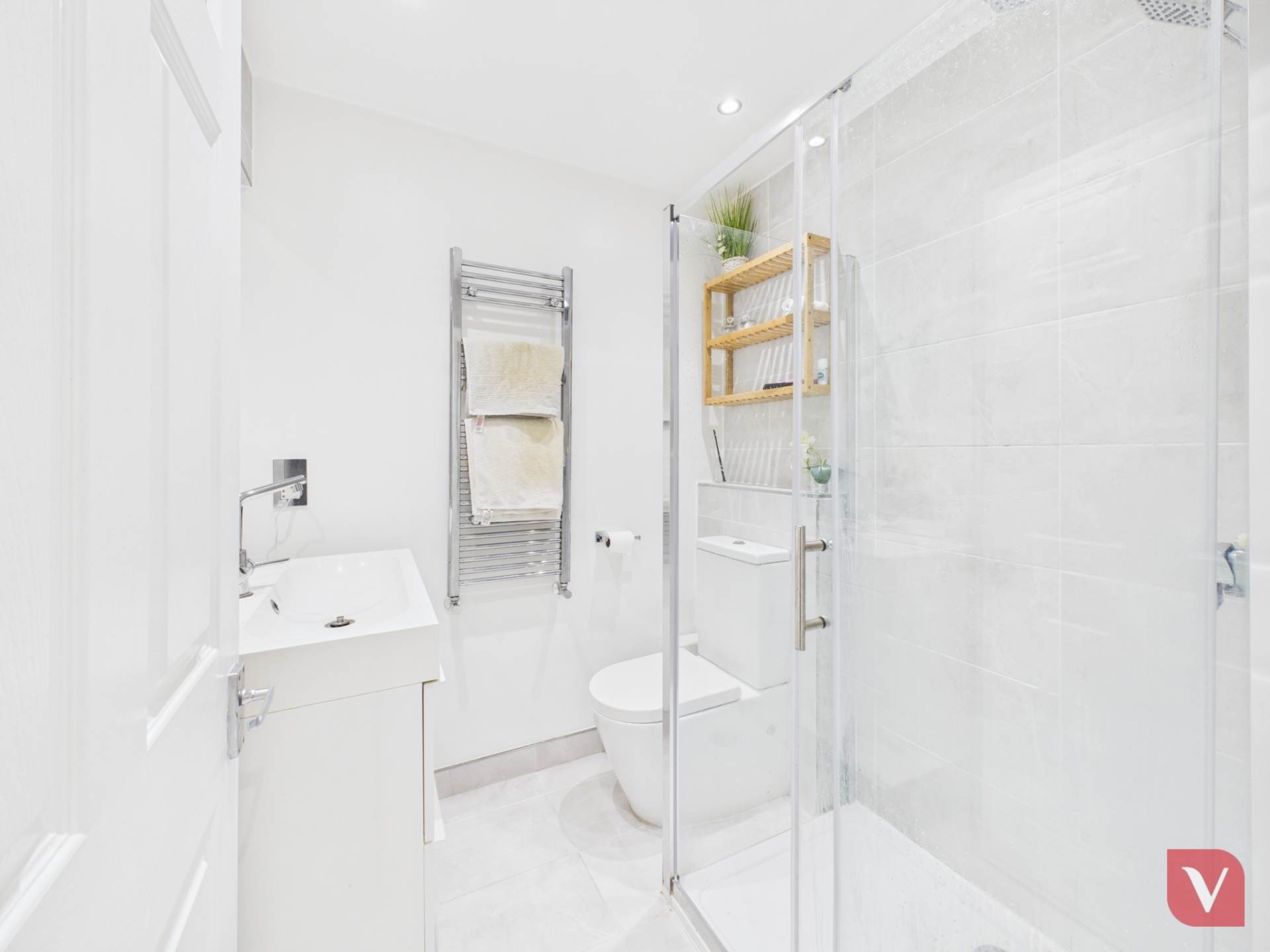 Hazelbury Crescent, Luton, Image 7