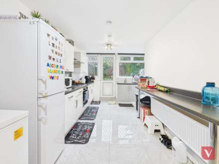 Hill Crescent, Brogborough, Image 4