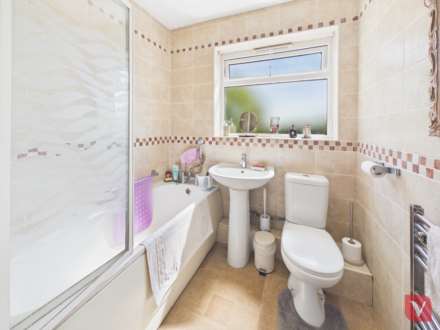 Redgrave Gardens, Luton, Image 10