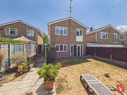 Redgrave Gardens, Luton, Image 14