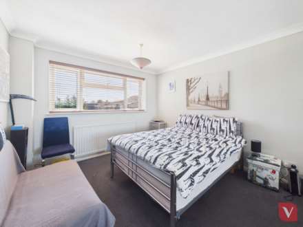 Redgrave Gardens, Luton, Image 9