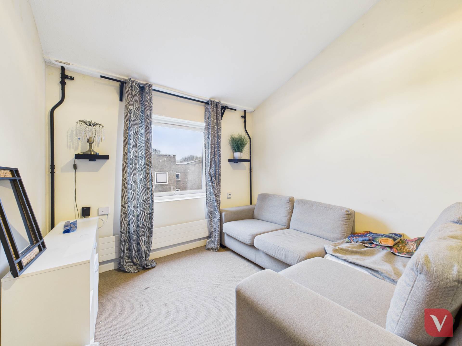 Granby Court, Bletchley, Image 2