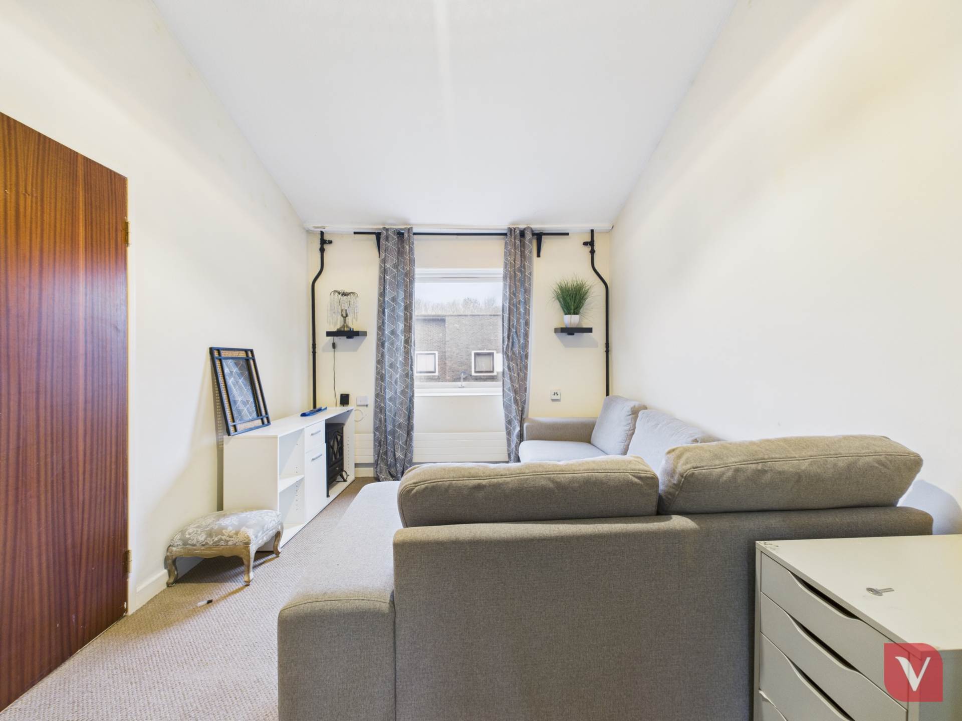 Granby Court, Bletchley, Image 4