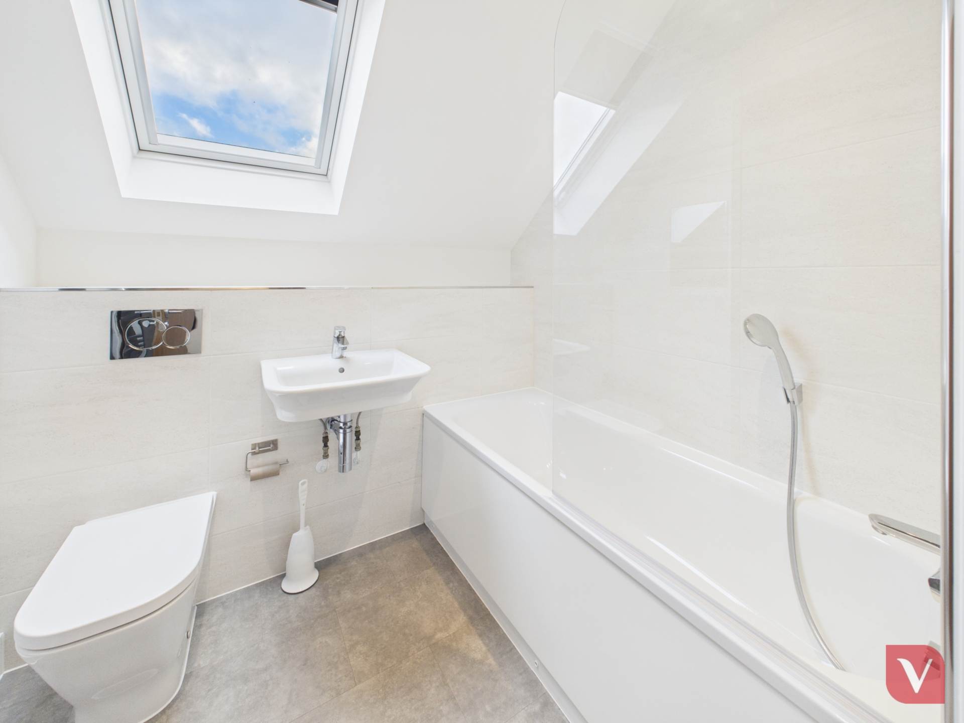 Campbell Wharf Marina, Frobisher Gate, Image 14