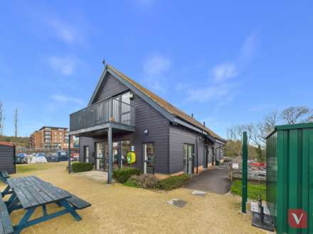 Campbell Wharf Marina, Frobisher Gate, Image 1