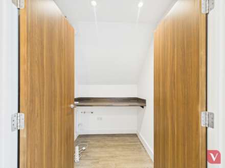 Campbell Wharf Marina, Frobisher Gate, Image 13