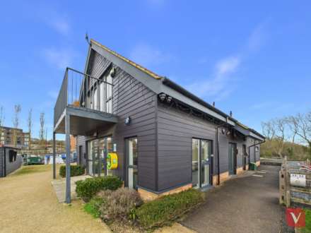 Campbell Wharf Marina, Frobisher Gate, Image 2