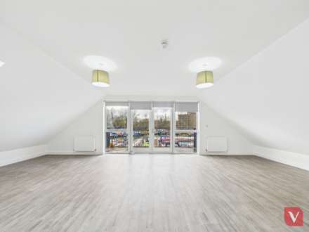 Campbell Wharf Marina, Frobisher Gate, Image 3