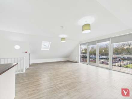 Campbell Wharf Marina, Frobisher Gate, Image 6