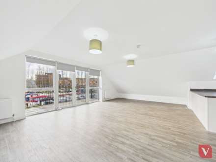 Campbell Wharf Marina, Frobisher Gate, Image 7