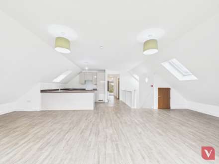 Campbell Wharf Marina, Frobisher Gate, Image 9